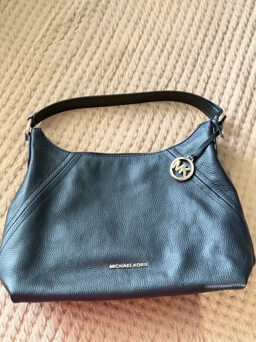Michael Kors Black Pebbled Leather Hobo with Gold Logo Charm - Picture 1 of 2